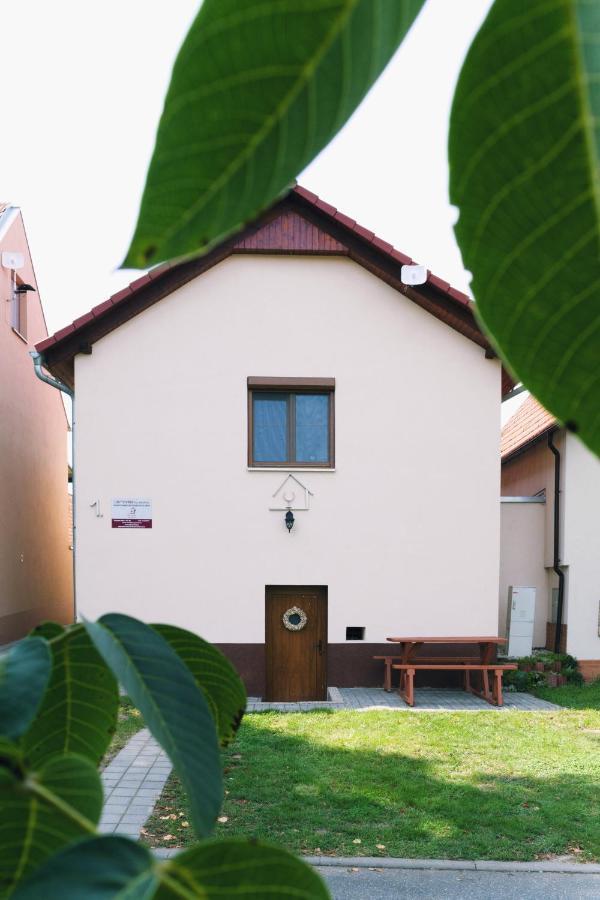 Ubytovani Na Sklipku Jevisovka Buitenkant foto
