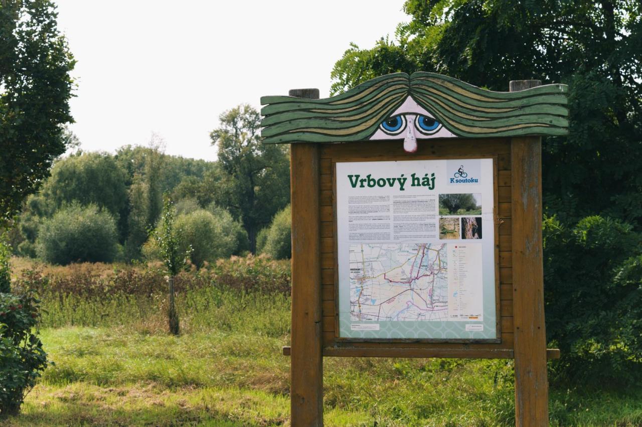 Ubytovani Na Sklipku Jevisovka Buitenkant foto
